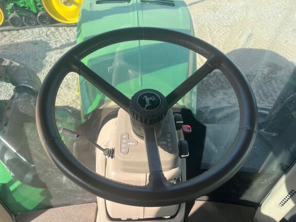 2022 John Deere 9520RX Tractor Rubber Track