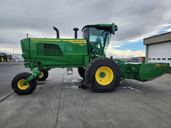 2023 John Deere W260R Windrower