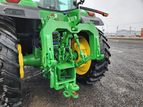 2023 John Deere 8R 370 Tractor