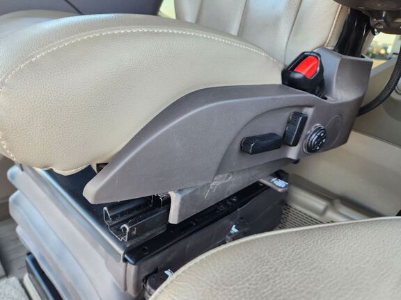 2021 John Deere 8RX 340 Tractor Rubber Track