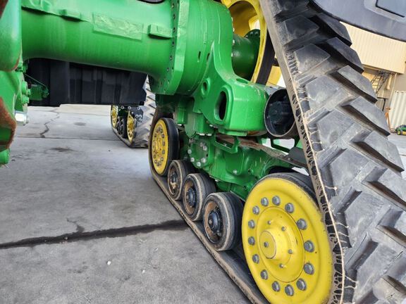 2022 John Deere 8RX 370 Tractor Rubber Track