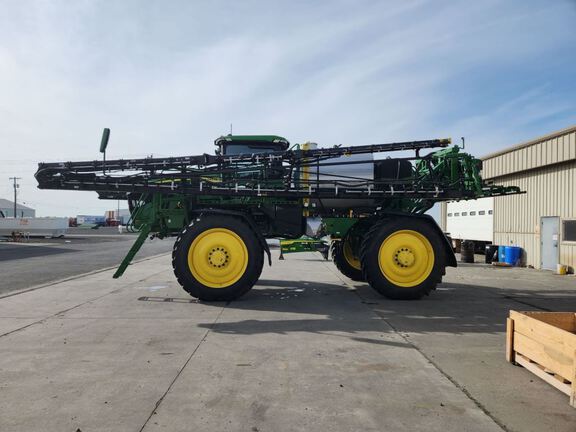 2024 John Deere 616R Sprayer/High Clearance
