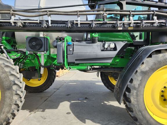 2024 John Deere 616R Sprayer/High Clearance