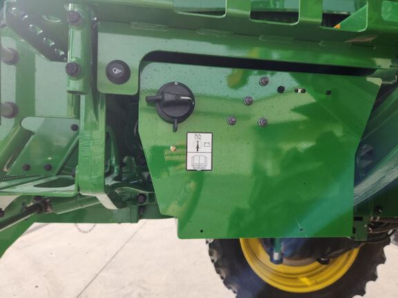 2024 John Deere 616R Sprayer/High Clearance