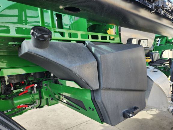 2024 John Deere 616R Sprayer/High Clearance