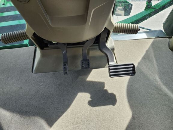 2024 John Deere 616R Sprayer/High Clearance