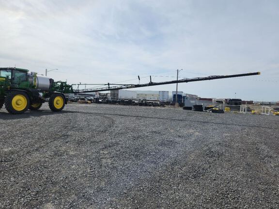 2024 John Deere 616R Sprayer/High Clearance