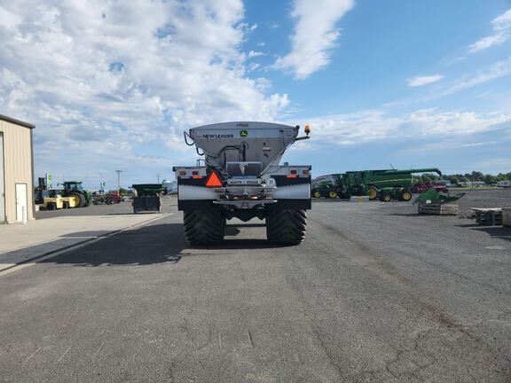 2021 John Deere F4365 Applicator