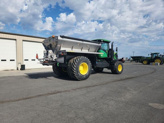 2021 John Deere F4365 Applicator