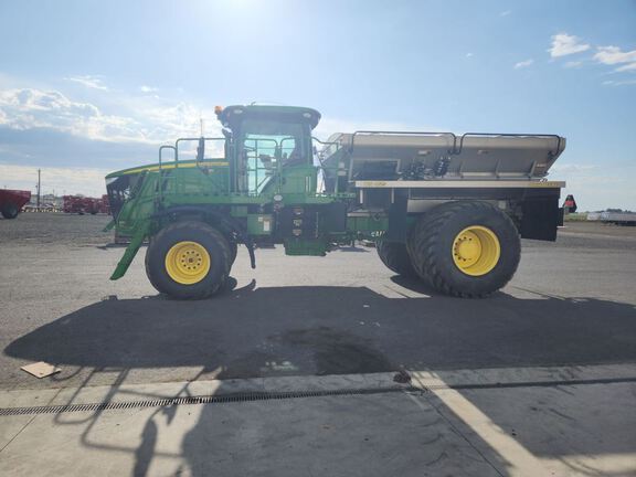 2021 John Deere F4365 Applicator