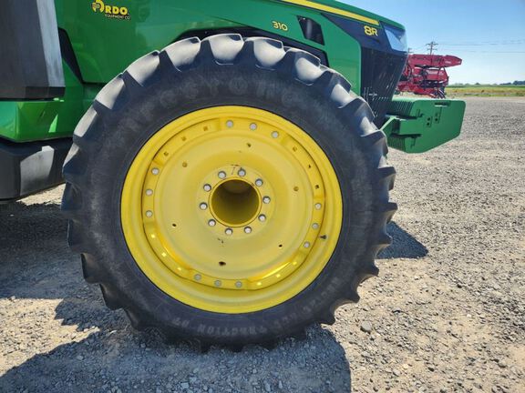 2021 John Deere 8R 310 Tractor