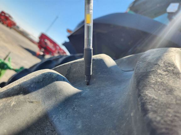 2021 John Deere 8R 310 Tractor