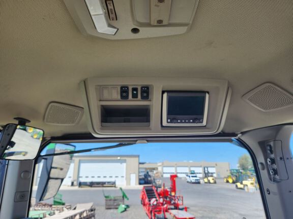 2021 John Deere 8R 310 Tractor