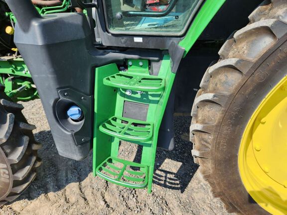 2022 John Deere 6120R Tractor