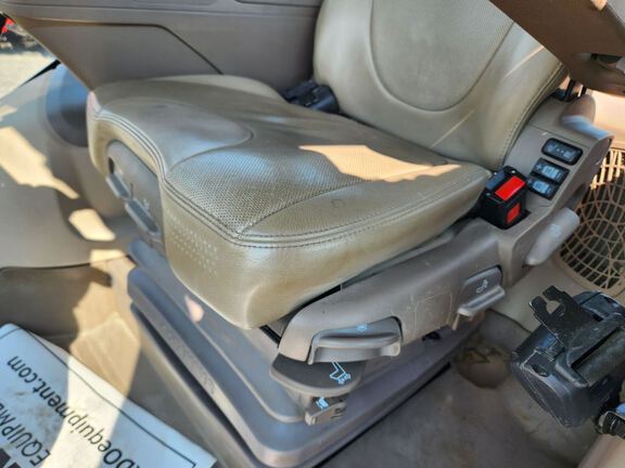 2022 John Deere 6120R Tractor