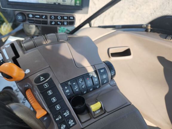 2022 John Deere 6120R Tractor