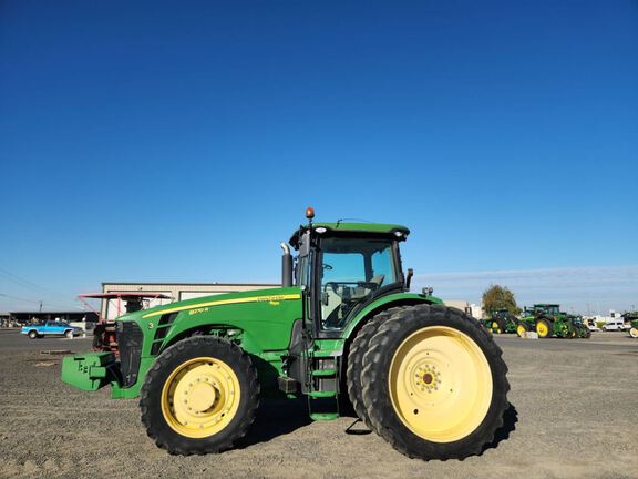 2010 John Deere 8270R Tractor