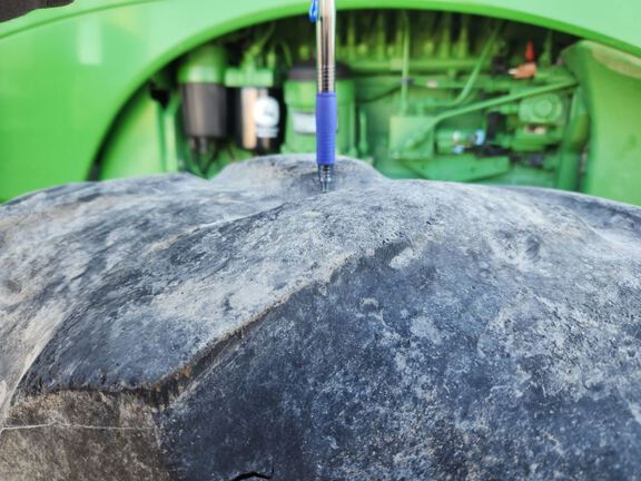 2010 John Deere 8270R Tractor