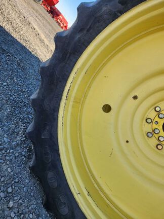 2010 John Deere 8270R Tractor