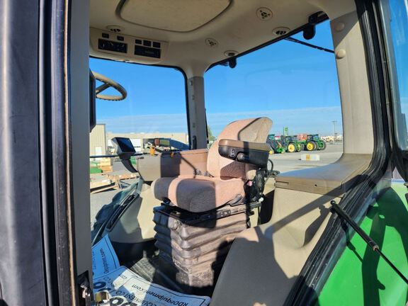 2010 John Deere 8270R Tractor