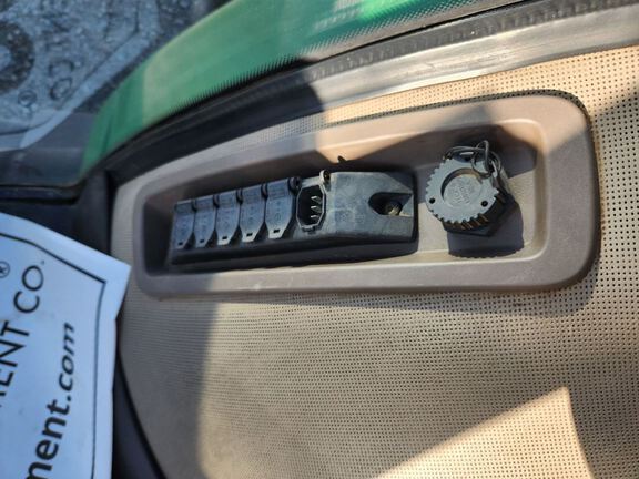 2010 John Deere 8270R Tractor