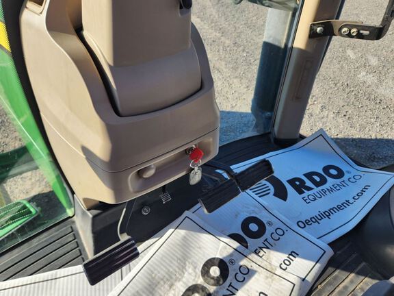 2010 John Deere 8270R Tractor