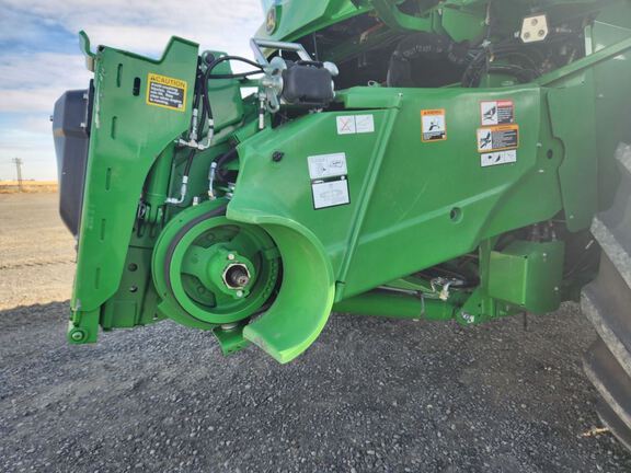 2024 John Deere S780 Combine