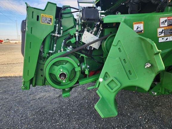 2024 John Deere S780 Combine