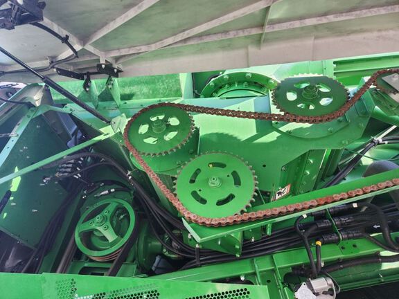 2024 John Deere S780 Combine