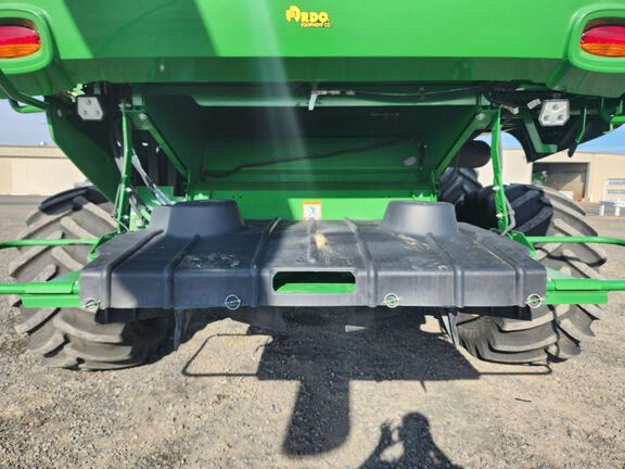 2024 John Deere S780 Combine