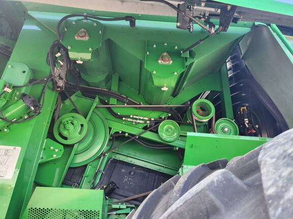 2024 John Deere S780 Combine