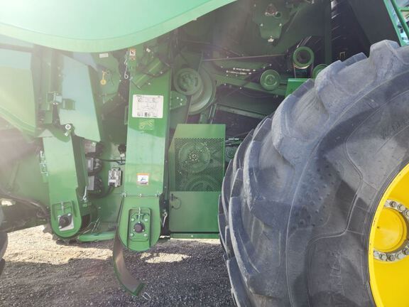 2024 John Deere S780 Combine