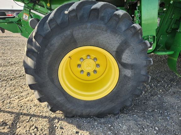 2024 John Deere S780 Combine