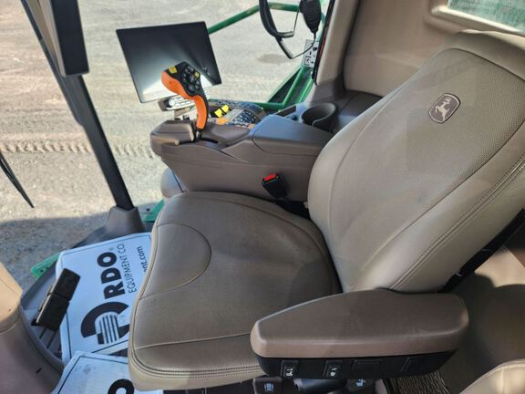 2024 John Deere S780 Combine