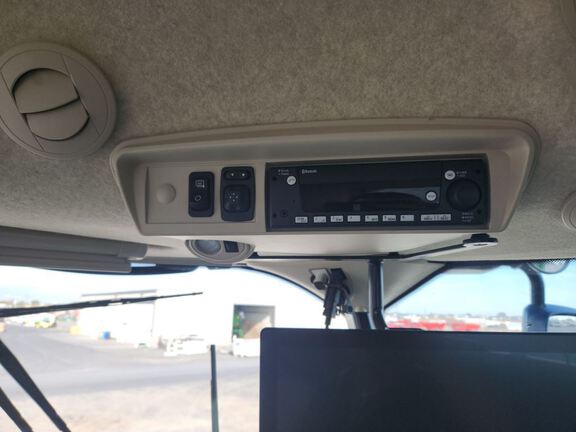 2024 John Deere S780 Combine