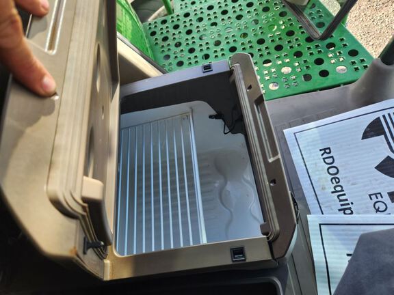 2024 John Deere S780 Combine