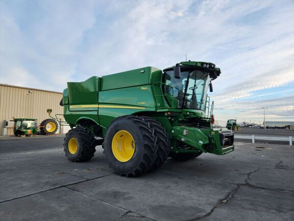 2024 John Deere S780 Combine