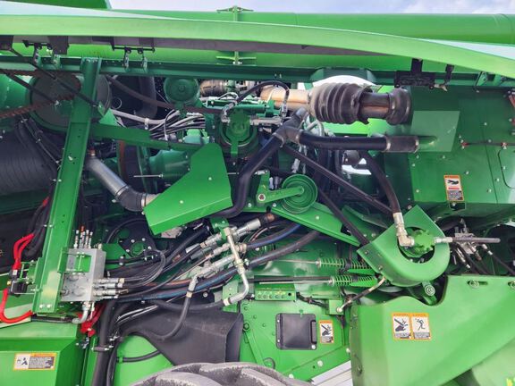 2024 John Deere S780 Combine