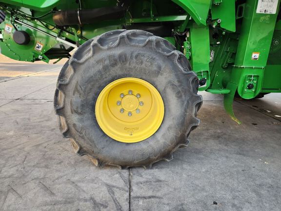 2024 John Deere S780 Combine