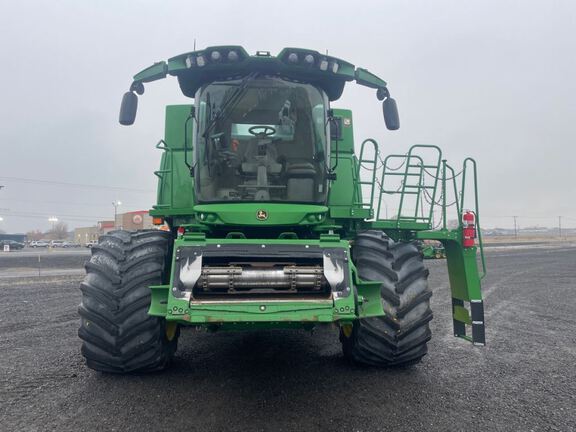 2024 John Deere S780 Combine