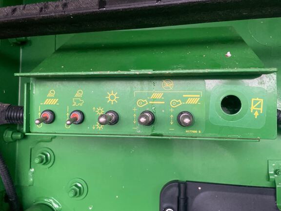 2024 John Deere S780 Combine