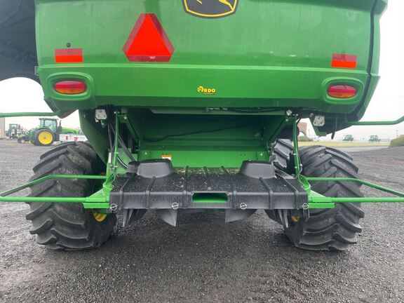 2024 John Deere S780 Combine