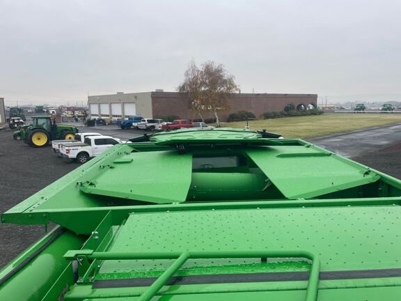 2024 John Deere S780 Combine