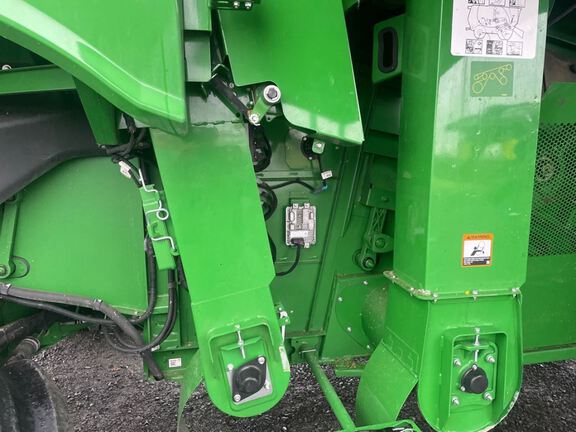 2024 John Deere S780 Combine