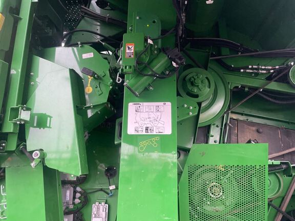 2024 John Deere S780 Combine