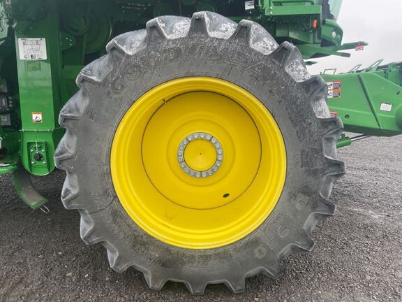 2024 John Deere S780 Combine
