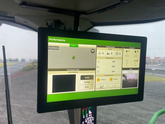 2024 John Deere S780 Combine