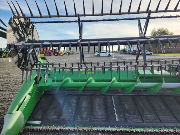 2024 John Deere HD35R Header Combine