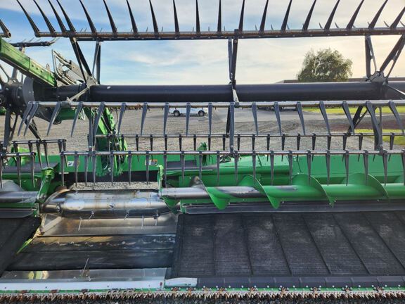 2024 John Deere HD35R Header Combine