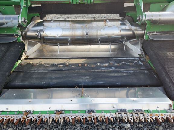 2024 John Deere HD35R Header Combine